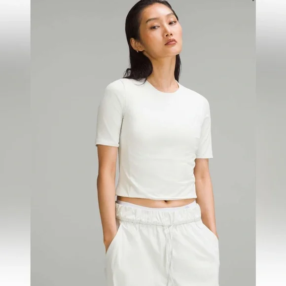 Lululemon Tight-Fit Lined T-Shirt - Picture 5 of 10